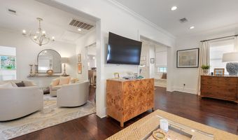 354 Main St, Bay St. Louis, MS 39520
