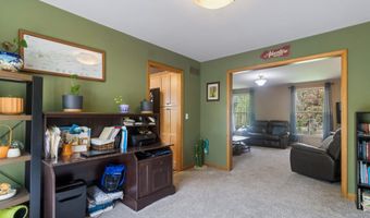 6527 Genaw Rd, Algonac, MI 48001