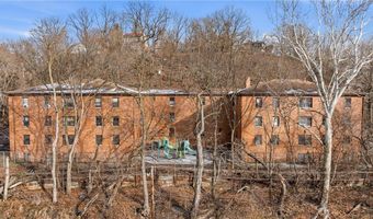 111-121 Locust St, Ambridge, PA 15003