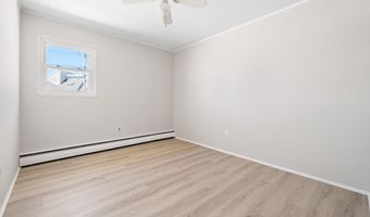 258 Bayshore Dr, Barnegat, NJ 08005