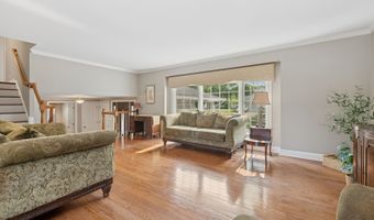 1407 N Dunton Ave, Arlington Heights, IL 60004