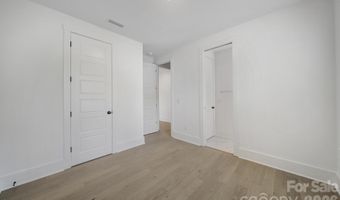 1016 Rockway Dr, Charlotte, NC 28205