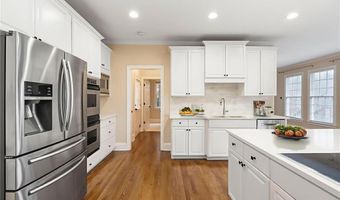 870 Longstone Lndg, Alpharetta, GA 30022