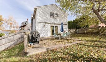 418 River Rd, Lincoln, RI 02865