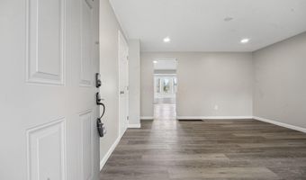 3255 Winding Creek Dr, Columbus, OH 43223