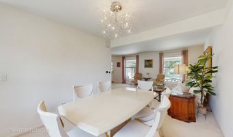 3026 N Stratford Rd, Arlington Heights, IL 60004