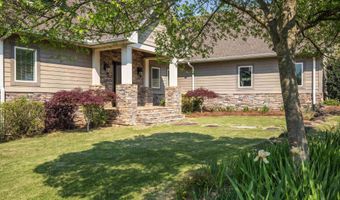 417 LAKEWINDS Rd, Alexander City, AL 35010