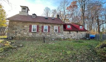 7 Round Hill Rd, Blooming Grove, NY 10950