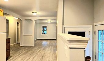 82 Wood St, Coventry, RI 02816