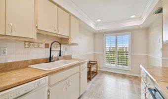 3300 COVE CAY Dr 6F, Clearwater, FL 33760