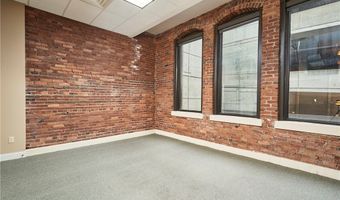 17-23 S Main St 301, Akron, OH 44308