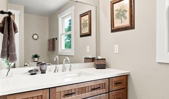 3235 Lakeview Dr, Allegan, MI 49010