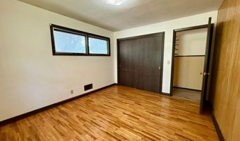 1201 Frank Hall Dr, Albert Lea, MN 56007