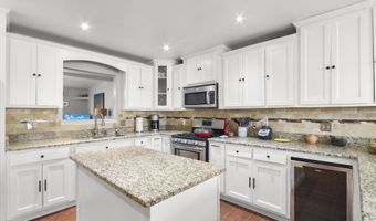 702 CEDAR St, Anthony, TX 79821