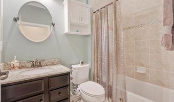 42145 PIEBALD Sq, Aldie, VA 20105