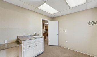 7505 NW 23rd St, Bethany, OK 73008