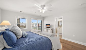 10900 HOLYSTONE Ln 503, Berlin, MD 21811