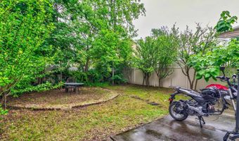 27 W 4TH St, Bayonne, NJ 07002