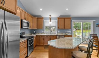 76 Lakehurst Dr, Coventry, RI 02816