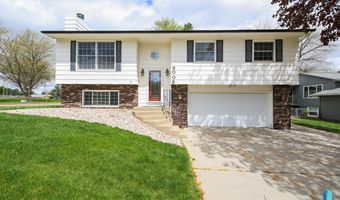 6008 W 37th St, Sioux Falls, SD 57106