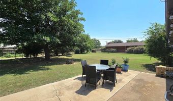 2015 Willard Dr, Altus, OK 73521