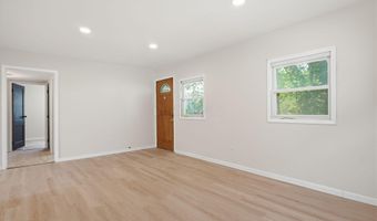 1074 S James Rd, Columbus, OH 43227