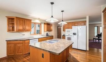 6365 Hayfield Ln, Almont, MI 48003
