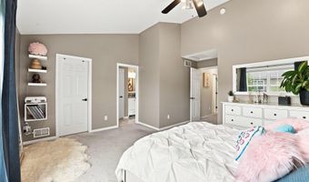 15742 Frisian Ln, Apple Valley, MN 55124