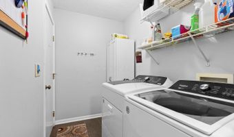 4747 Albrook Dr, Columbus, OH 43228