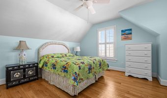 101 Bay Ridge Dr, Atlantic Beach, NC 28512
