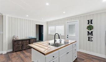 121 RIPLEY Ave, Adairsville, GA 30103