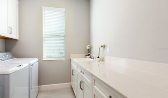 3271 ROSEVILLE Dr, Apopka, FL 32712