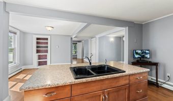 130 W Broadway, Bangor, ME 04401