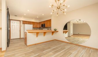 15570 Finch Ave, Apple Valley, MN 55124