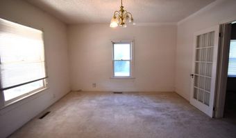 310 WALNUT St, Bridgeville, DE 19933