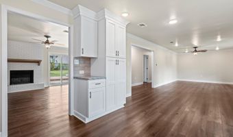 2708 Mockingbird Ln, Arkadelphia, AR 71923