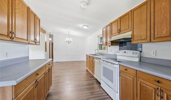 125 NW 40TH Ave, Bell, FL 32619