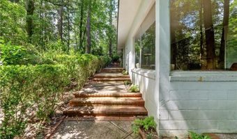 199 WOODFIELD Dr, Auburn, AL 36830