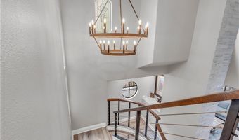 29729 Strawberry Hill Dr, Agoura Hills, CA 91301