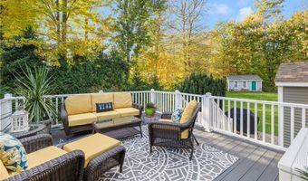 10 Honey Lou Ct, Cranston, RI 02921