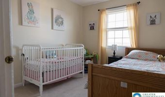 335 Moty Dr, Alburtis, PA 18011