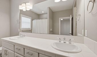 19358 SW Laurelhurst Way, Bend, OR 97702