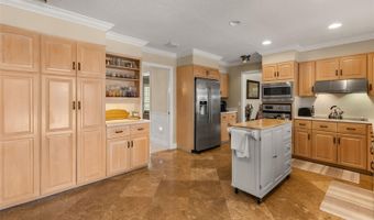 180 SPRINGWOOD Trl, Altamonte Springs, FL 32714