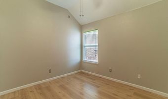 5605 Overland Dr, The Colony, TX 75056