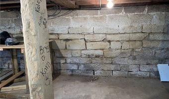 8279 Baumhart Rd, Vermilion, OH 44089