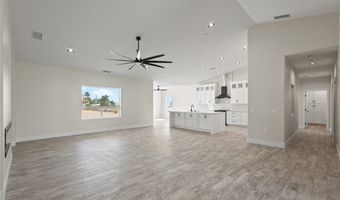 19707 Roanoke Rd, Apple Valley, CA 92307