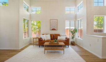 949 Masters Dr, Oceanside, CA 92057