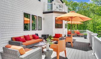 16 Lia Fail Way, Cos Cob, CT 06807