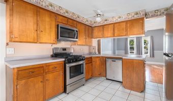 509 School St, North Kingstown, RI 02852