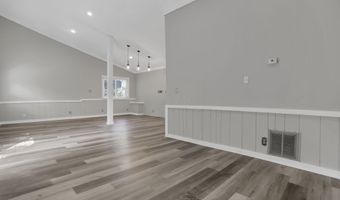 2515 Swansea Rd, Columbus, OH 43221